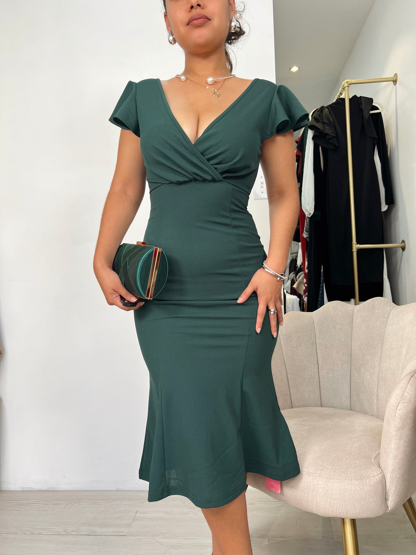 Green V Neck Butterfly Sleeved Midi Dress