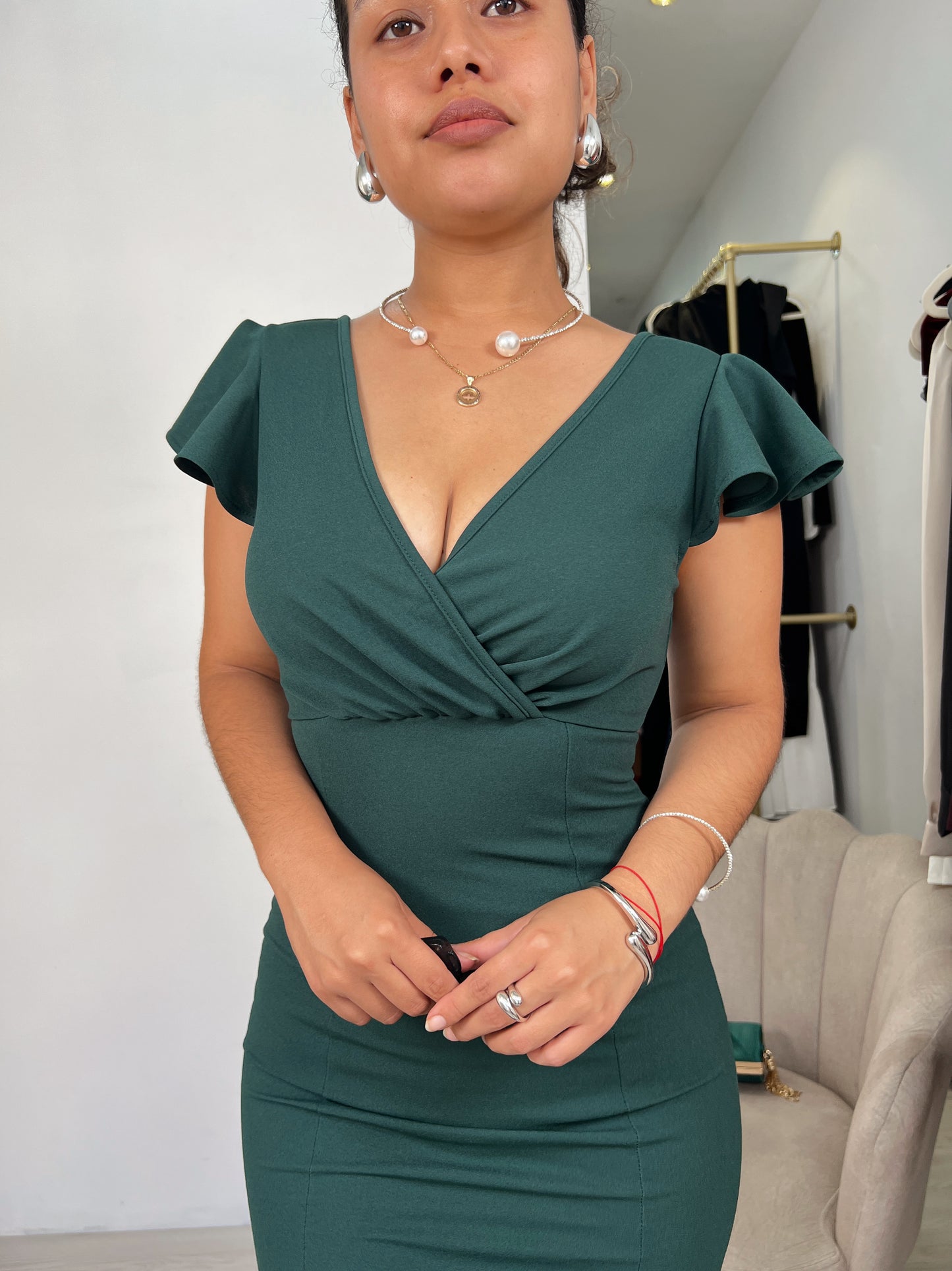 Green V Neck Butterfly Sleeved Midi Dress