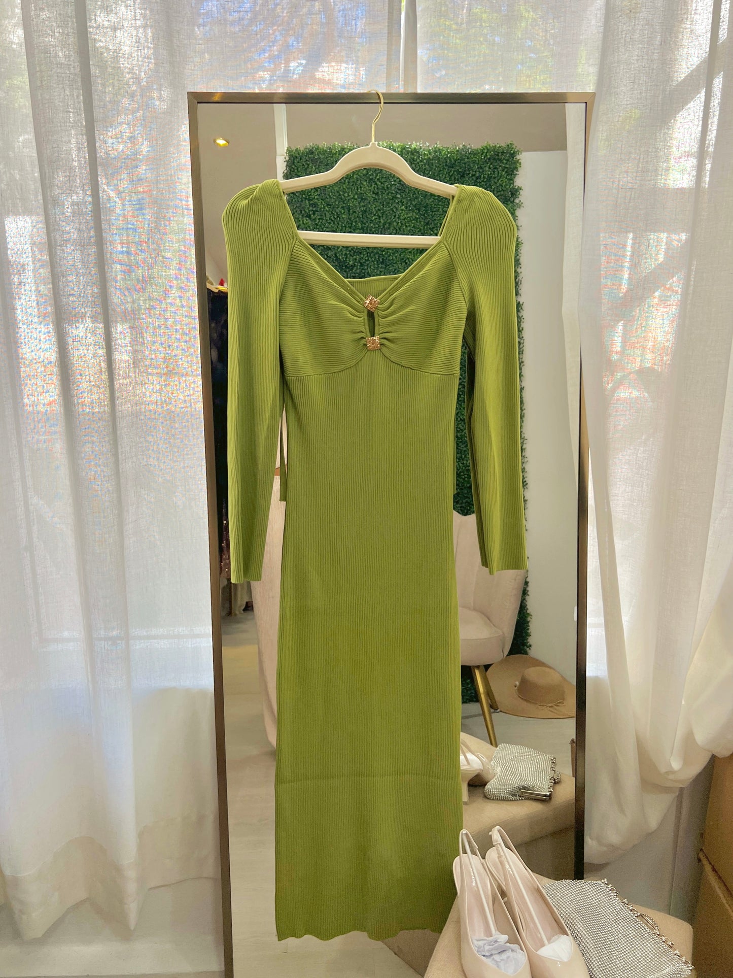 Lime Ribknitted Gold Pin Sweater Sleeved Midi Dress